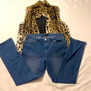 NY&C Jeans straight leg with 1% Spandex, good condition